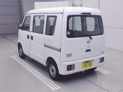 NISSAN CLIPPER VAN