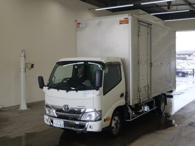 TOYOTA DYNA