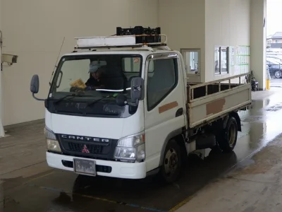 MITSUBISHI CANTER