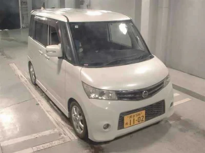 NISSAN ROOX