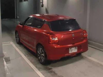 SUZUKI SWIFT