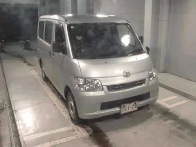 TOYOTA LITE ACE VAN