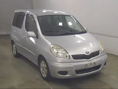 TOYOTA FUNCARGO 1
