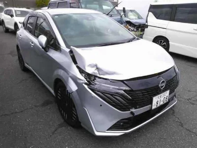 NISSAN AURA