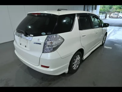 HONDA FIT SHUTTLE