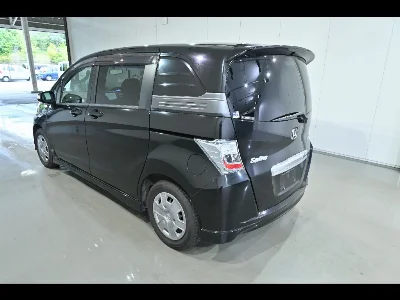 HONDA FREED SPIKE