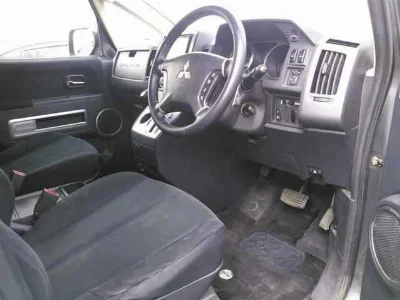 MITSUBISHI DELICA D5