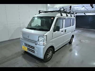 NISSAN CLIPPER VAN