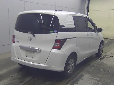 HONDA FREED SPIKE