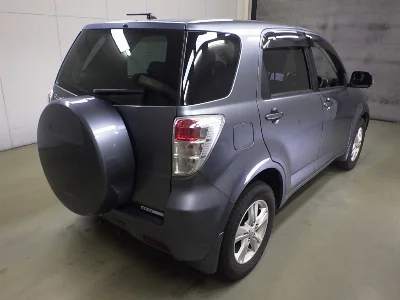 TOYOTA RUSH