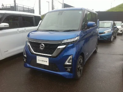 NISSAN ROOX