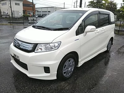 HONDA FREED SPIKE