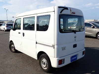 NISSAN CLIPPER VAN