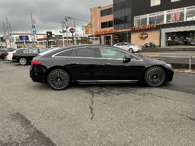 MERCEDES BENZ EQS