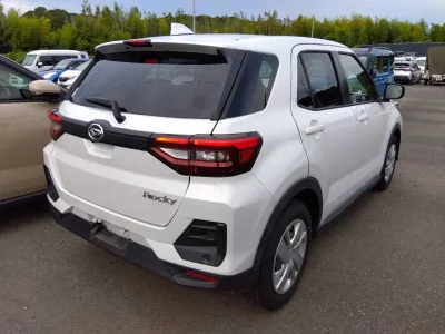 DAIHATSU ROCKY