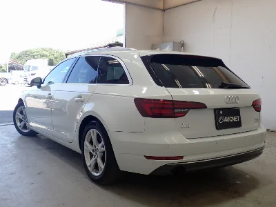 AUDI A4 AVANTE