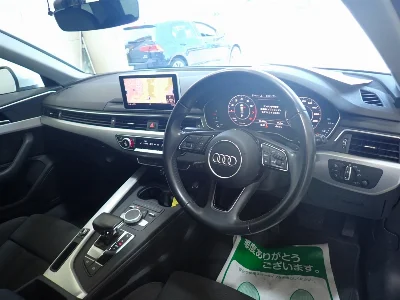 AUDI A4 AVANTE