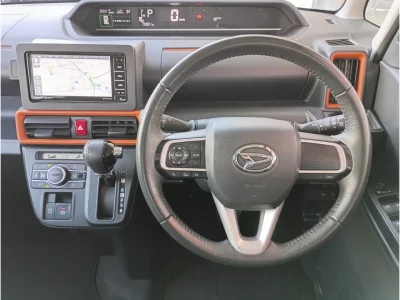 DAIHATSU TANTO FUN CROSS