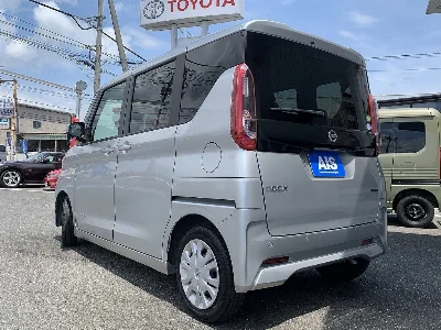 NISSAN ROOX