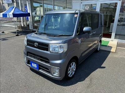 TOYOTA PIXIS MEGA