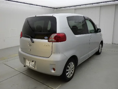 TOYOTA PORTE