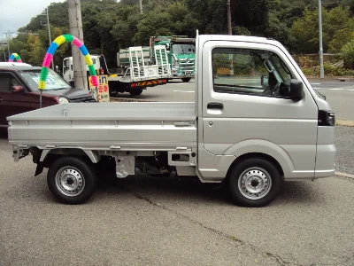 NISSAN CLIPPER TRUCK