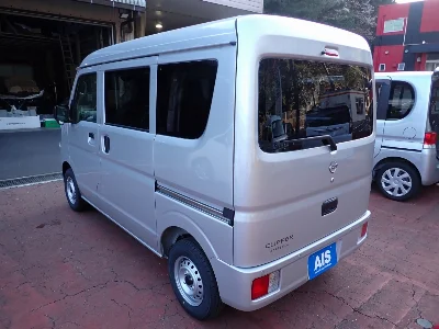 NISSAN CLIPPER VAN