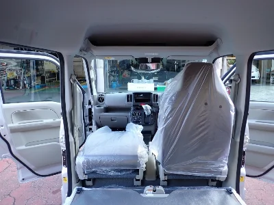 NISSAN CLIPPER VAN