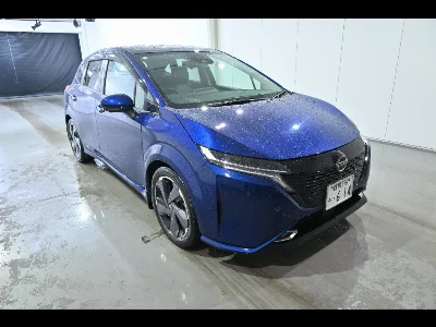 NISSAN AURA