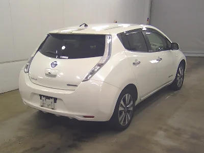 NISSAN LEAF