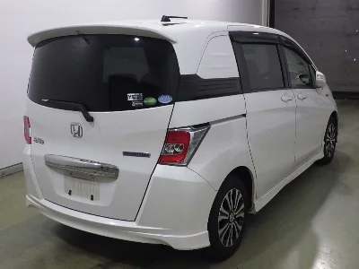 HONDA FREED SPIKE