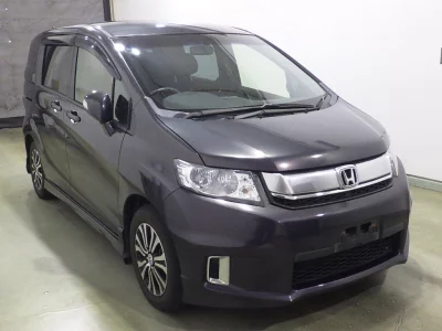 HONDA FREED SPIKE