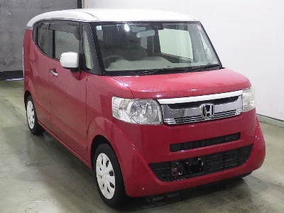 HONDA N BOX SLASH