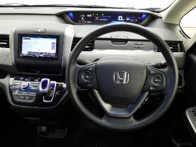 HONDA FREED+