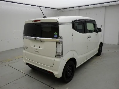 HONDA N BOX SLASH