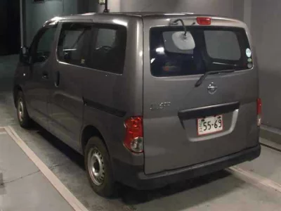 NISSAN NV200