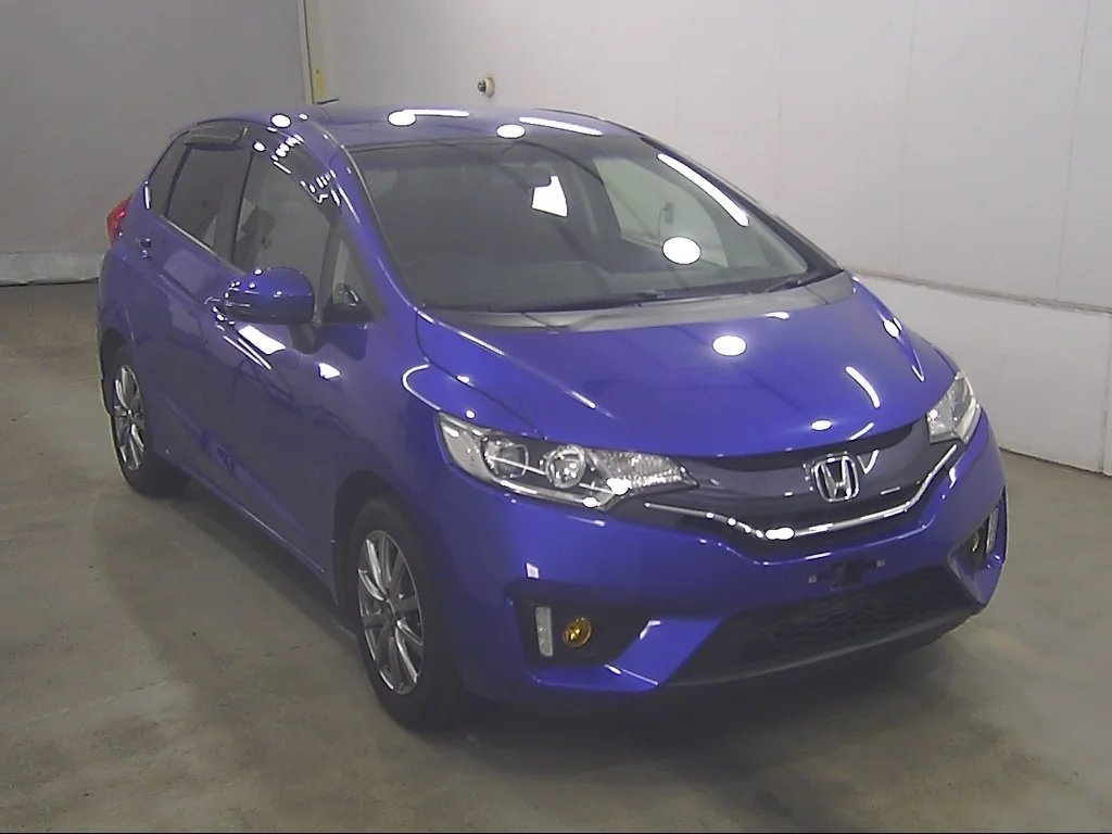 Honda Fit  с аукциона в Японии