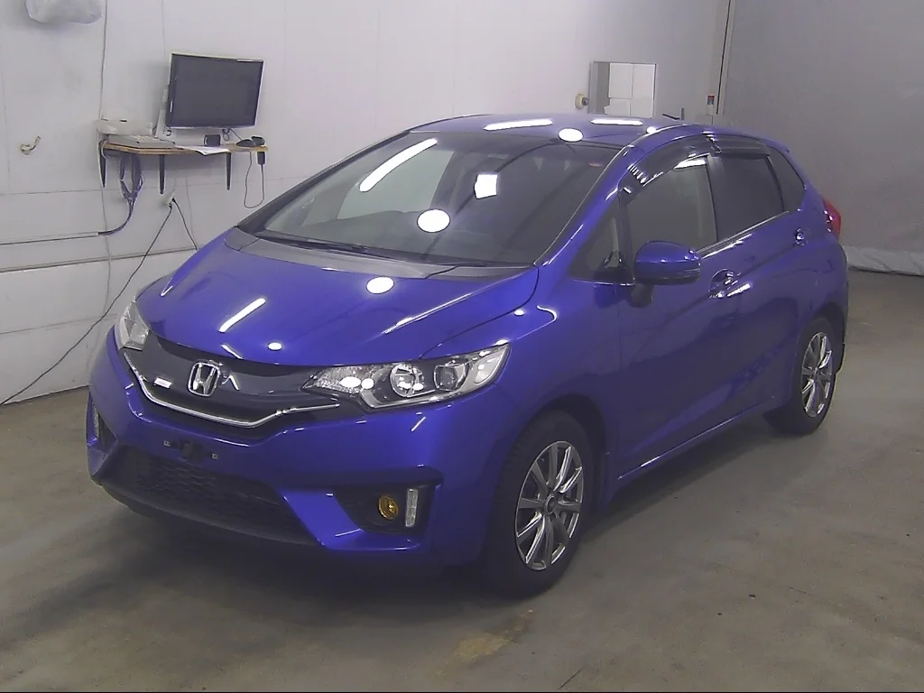 Honda Fit  с аукциона в Японии