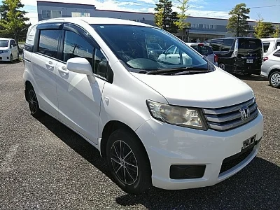 HONDA FREED SPIKE