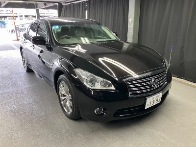 NISSAN FUGA
