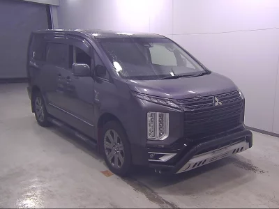 MITSUBISHI DELICA D5