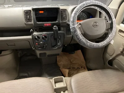 NISSAN CLIPPER VAN