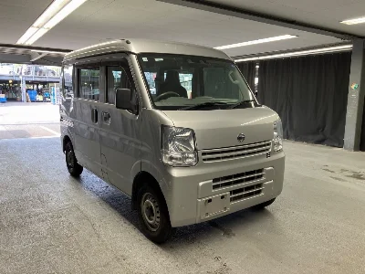 NISSAN CLIPPER VAN