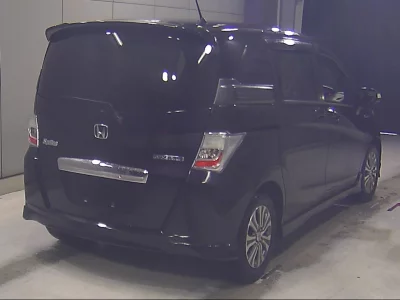 HONDA FREED SPIKE