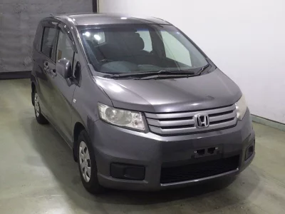 HONDA FREED SPIKE