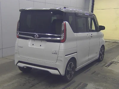NISSAN ROOX