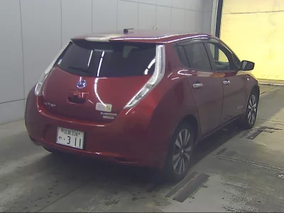 NISSAN LEAF