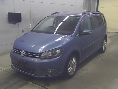 VOLKSWAGEN GOLF TOURAN