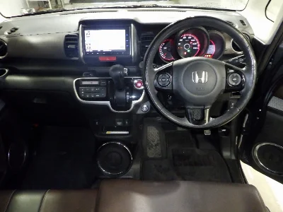HONDA N BOX SLASH