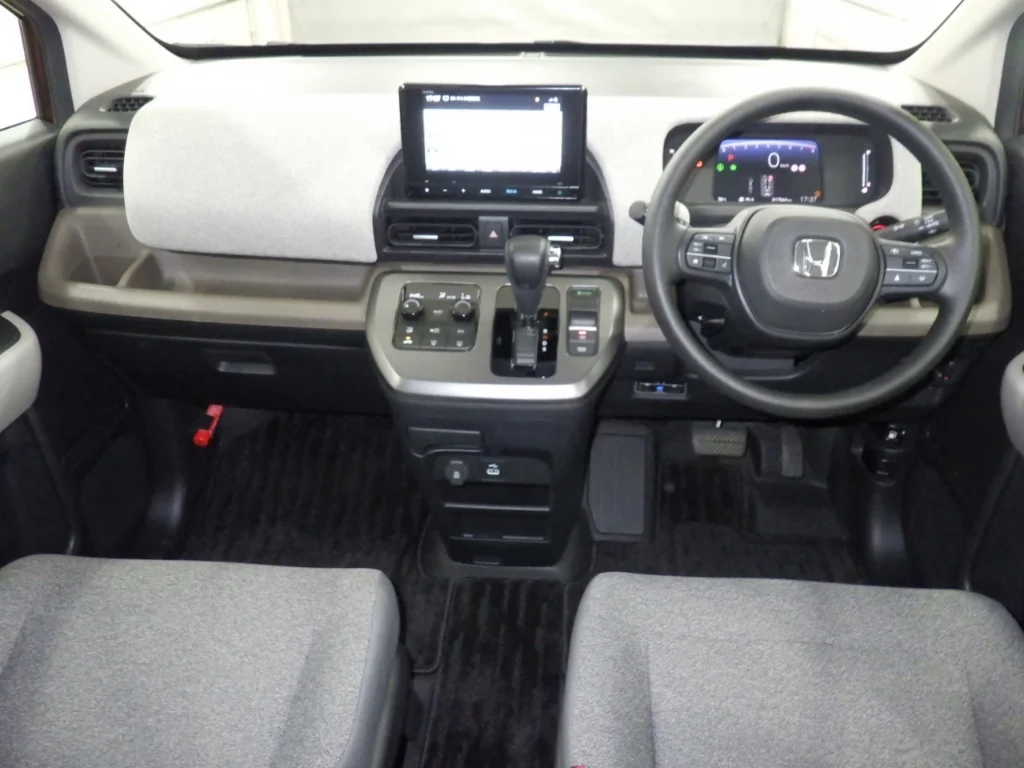 Honda Freed  с аукциона в Японии